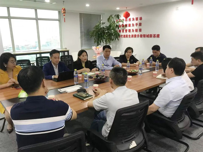 永新昌與云倉(cāng)配，舉行隆重戰(zhàn)略合作簽約儀式。強(qiáng)強(qiáng)聯(lián)手，合作共贏